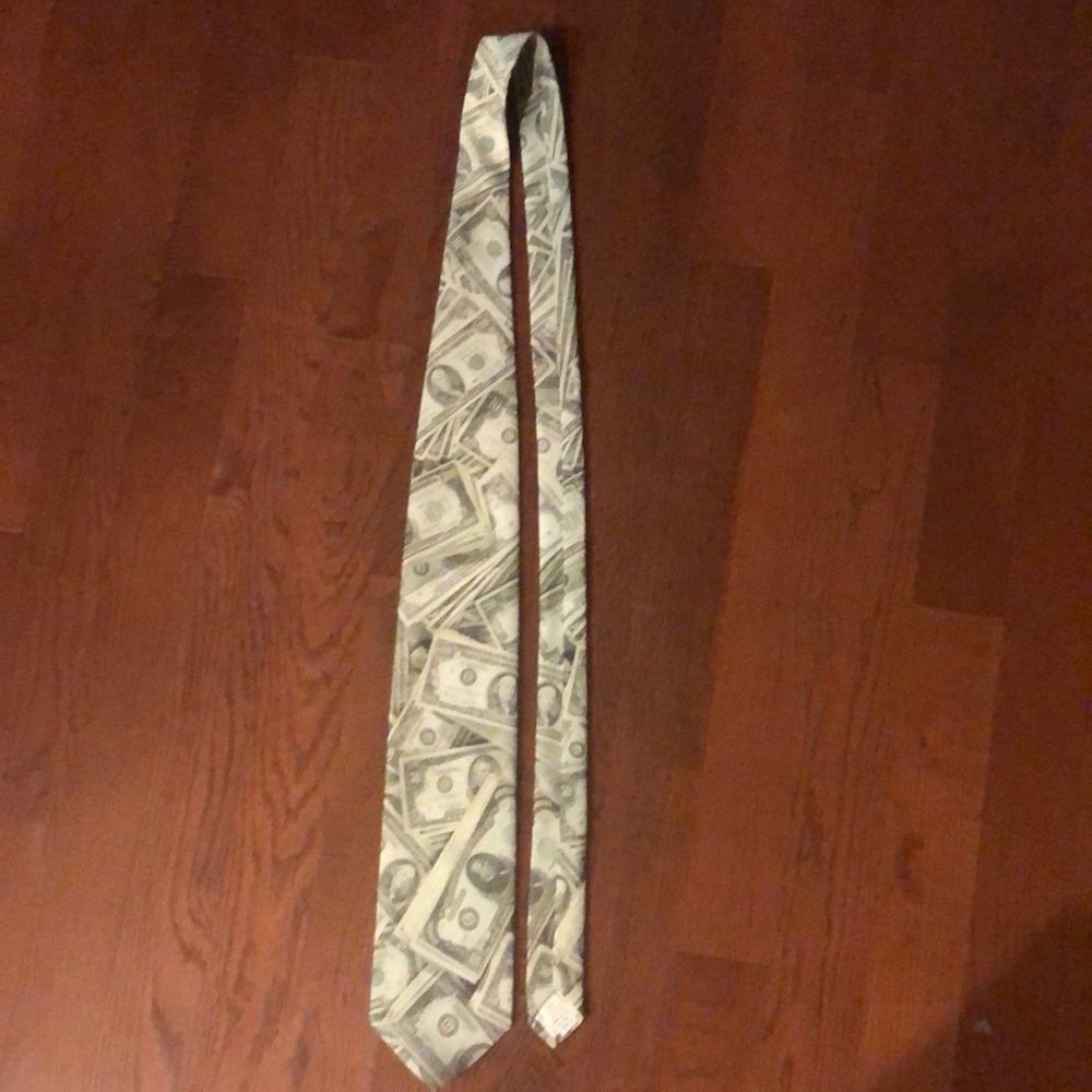 Ralph Marlin tie